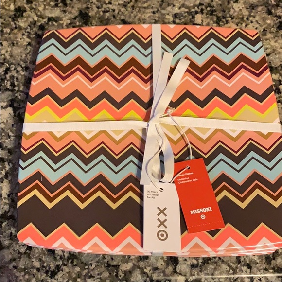 4pk Melamine Dinner Plate Set Color Zig Zag Print - Picture 3 of 6
